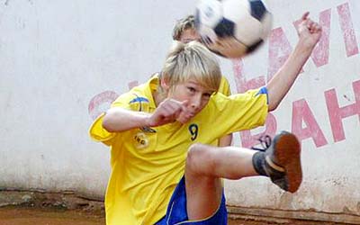 2010_mcrmlz_01