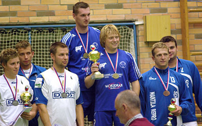 2011_mcr2m_01